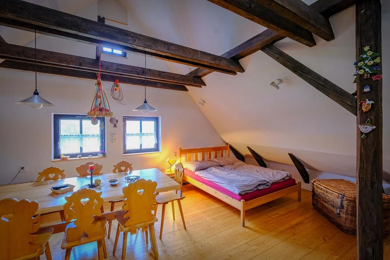 Pokoj V - Noclehárna - Společná noclehárna - Fotka 1