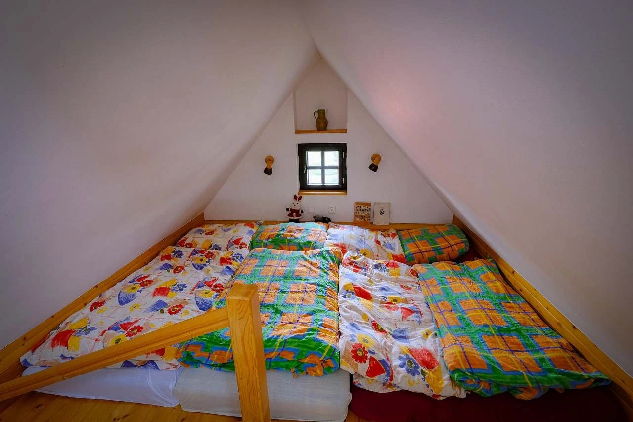 Galerie (Pokoj VI) - Galerie v podkroví - Fotka 1